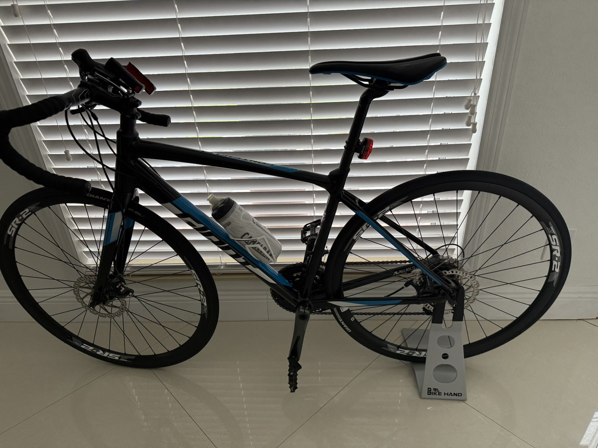 Giant Contend SL Road Bike