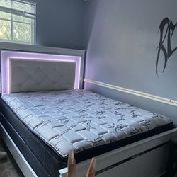 Tufted Light Up Bed Frame W Mirrored Accents 