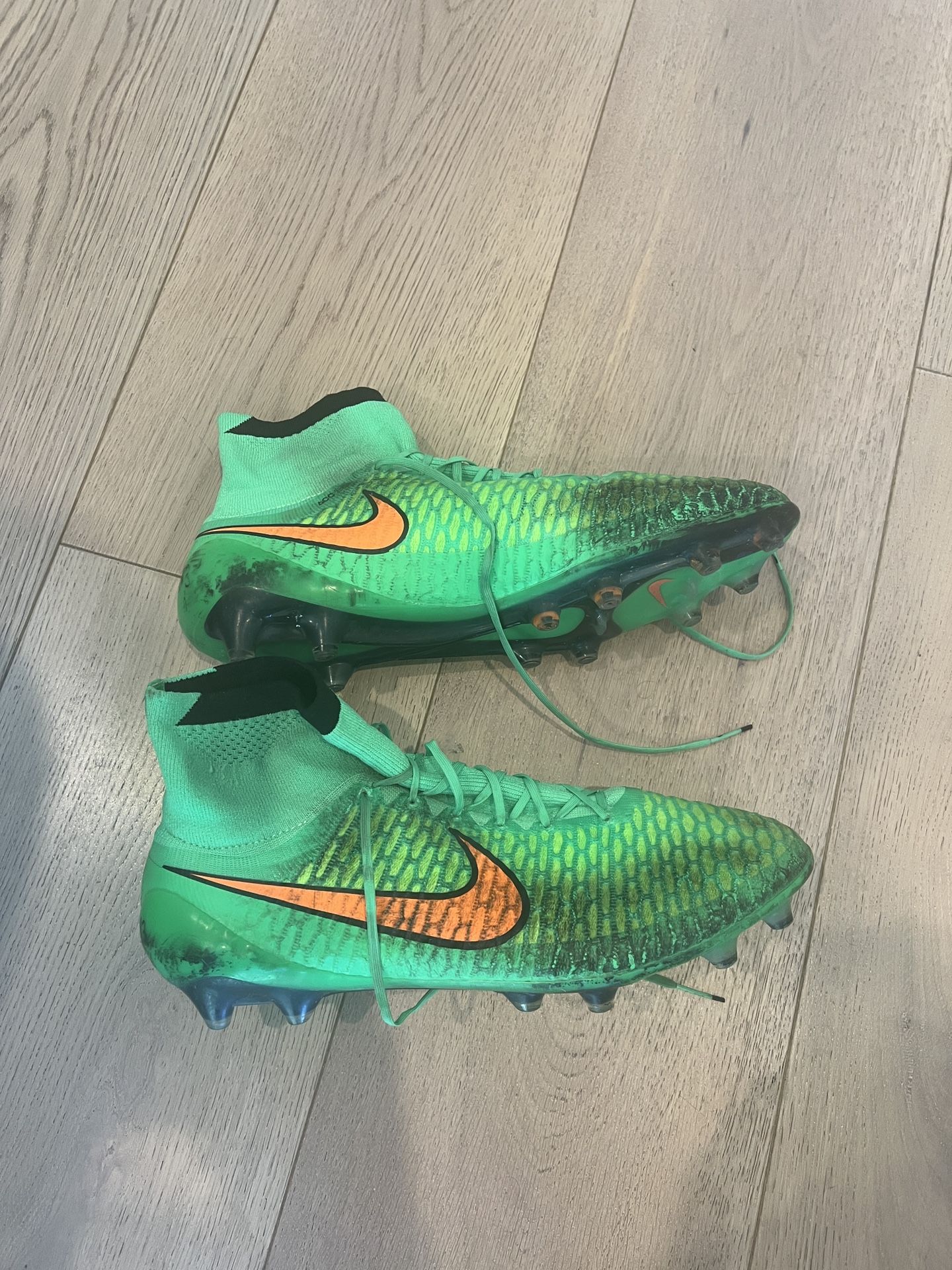 Green Nike Magista Obra Flyknit (rare) Size 13