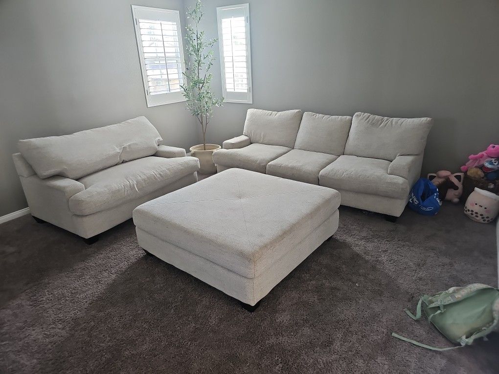 living room set.