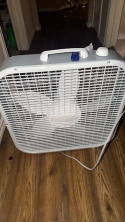 Lasko White Box Fan