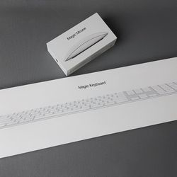Apple Magic Keyboard Full Size with Numeric Keypad & Magic Mouse