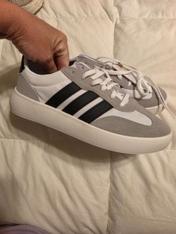 Adidas Low-Top Sneakers White Gray Black