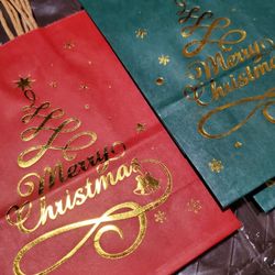 8 Christmas gift bags