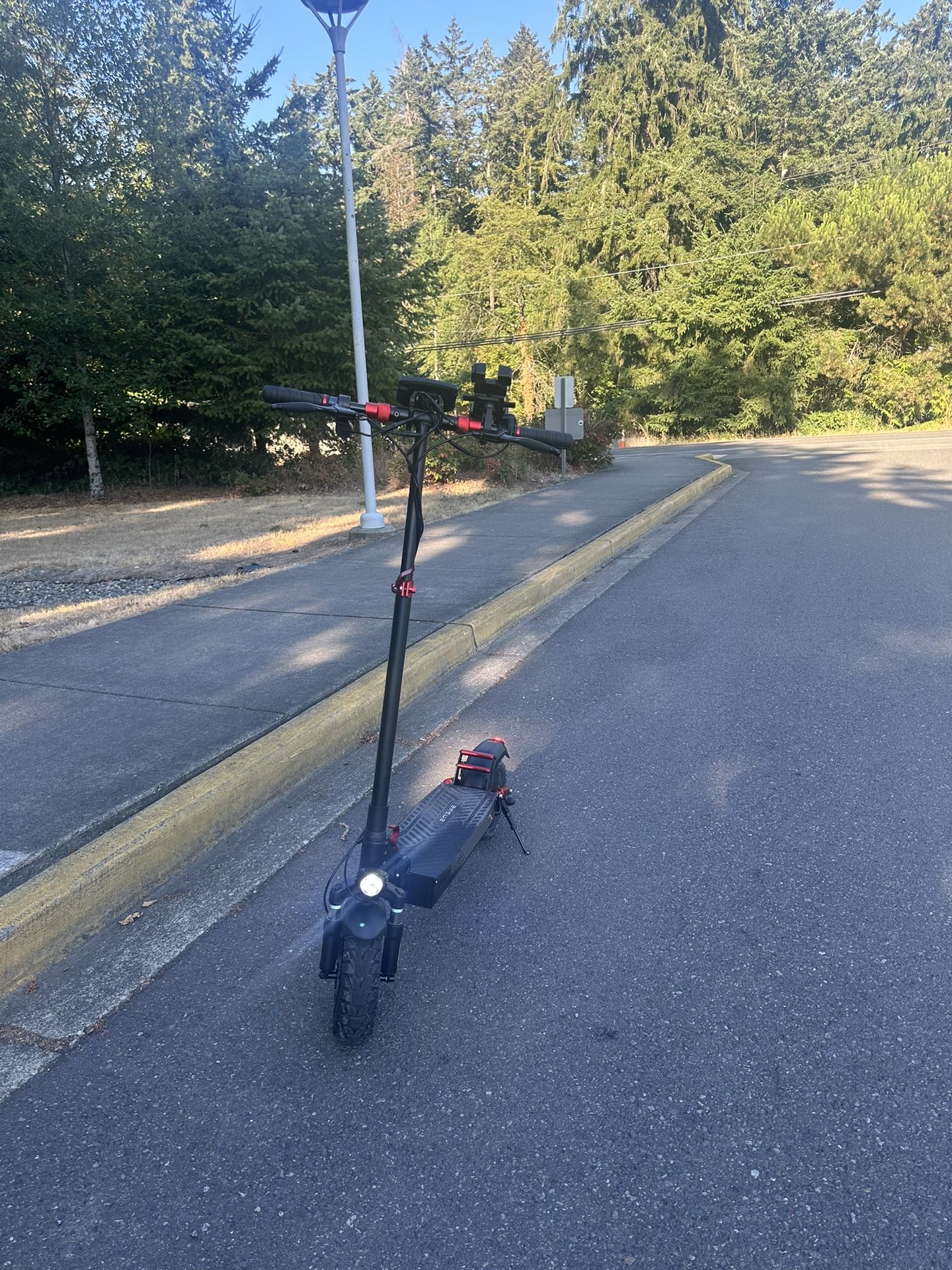ENGWE Y600 Electric Scooter