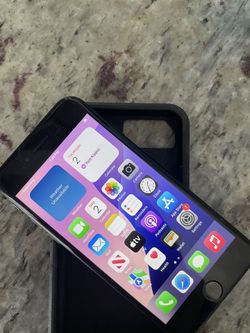 64 GB’s Unlocked iPhone 