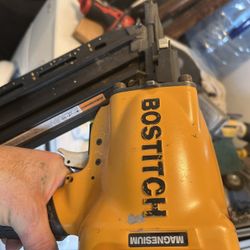 Bostitch Nailer 