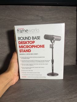 Gator works round base desktop mic stand