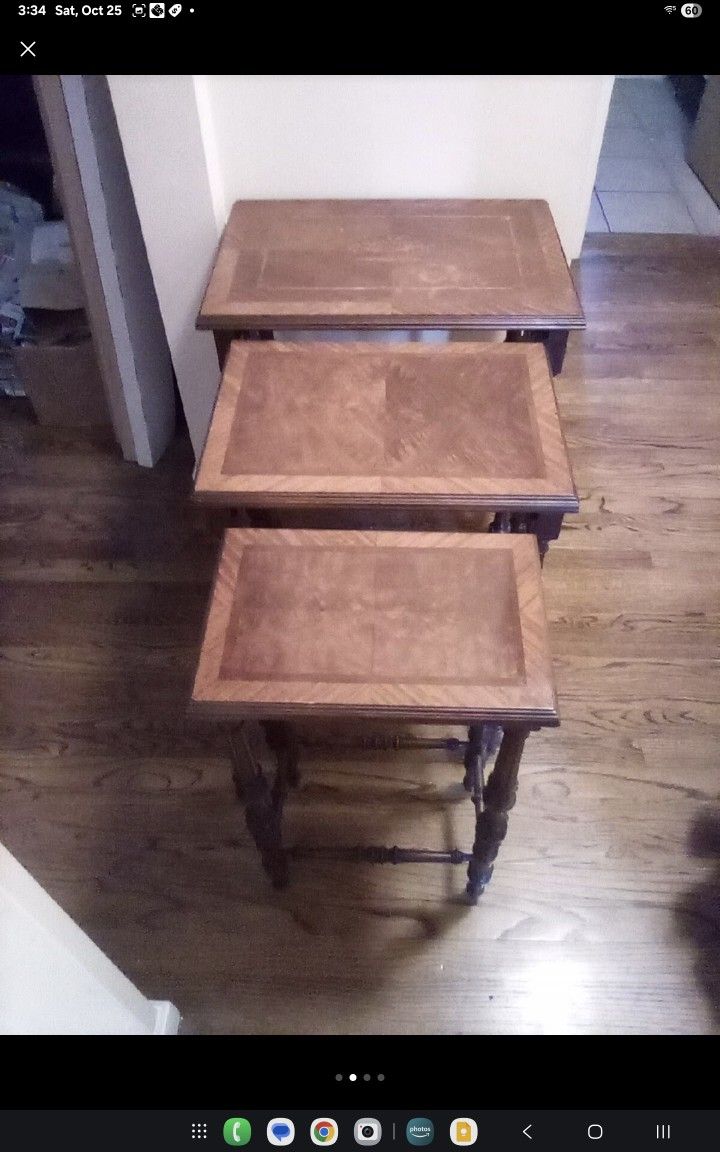 Vintage Nesting Tables - Set of 3
