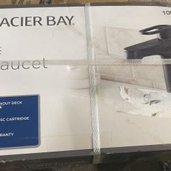 Glacier bay Kendrick Single Hole Single-Handle Bathroom Faucet in Matte Black