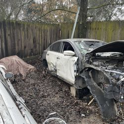 2015 Nissan Altima Parting Out