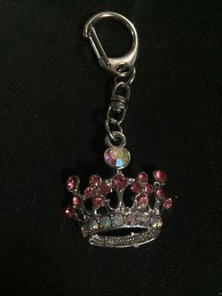 Queen Life Key Chain.