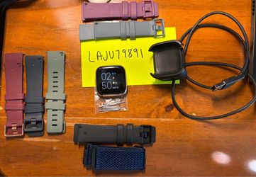 Fitbit Versa 2 Smartwatch (Rose Gold) + Charger & 7 Brand New Bands