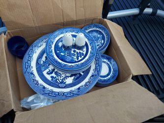 Churchill Plates Sausers And Bowls.salt And Pepper Shaker