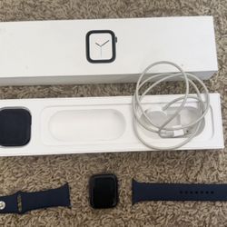 Apple Watch Series 4 44mm For Sale