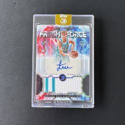 Liam McNeeley 2025-26 Topps Three Fresh Force Auto Relic /49 RC Hornets