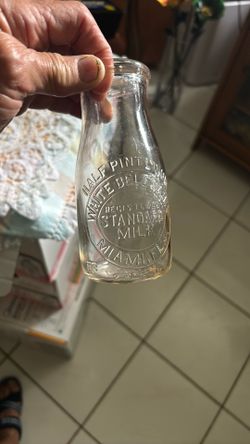 Antique Milk Bottle, Half Pint No Chips Cracks Nothing Perfect