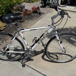 Trek Commuter Hybrid Bike
