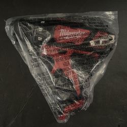 Milwaukee M12 3/8 Drill/Driver 