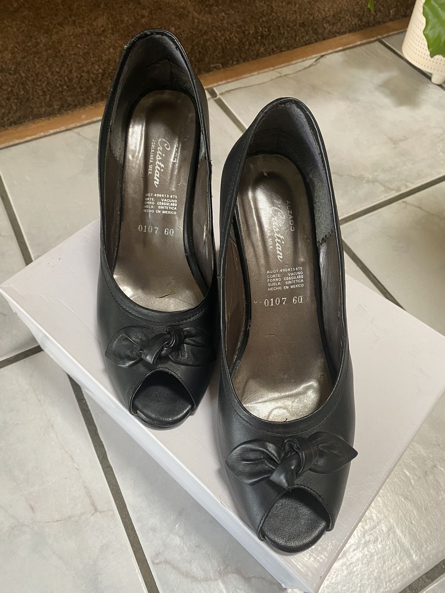 100% Leather/ 100% Piel Shoes For Women Made in Mexico/Hecho en Mexico Size 9