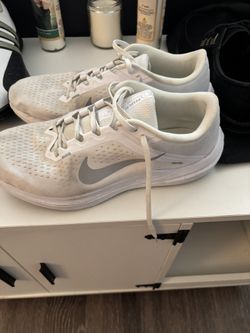 Nike Men’s Size 12