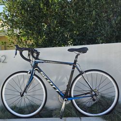 19.5 lb. All-Carbon Scott CR1 Pro Comp Racing Bike 