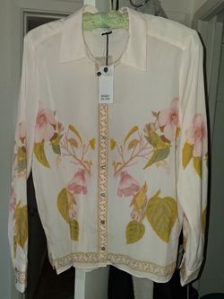 NWT  ROSE+OLIVE  Blouse