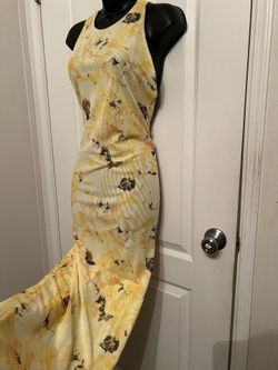 NWT- Zara Yellow Floral Pattern Double Layered Mesh Bodycon Maxi Dress 🌻💛