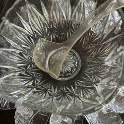 Bowl With 12 Cups With Hangers