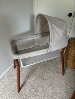 Make offer! Chicco LullaGo Anywhere Bassinet