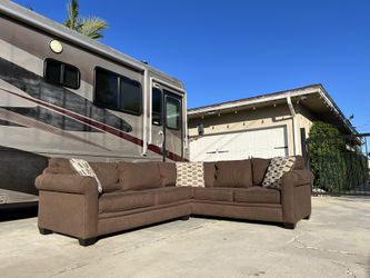 Mathis brothers sectional sofas discount