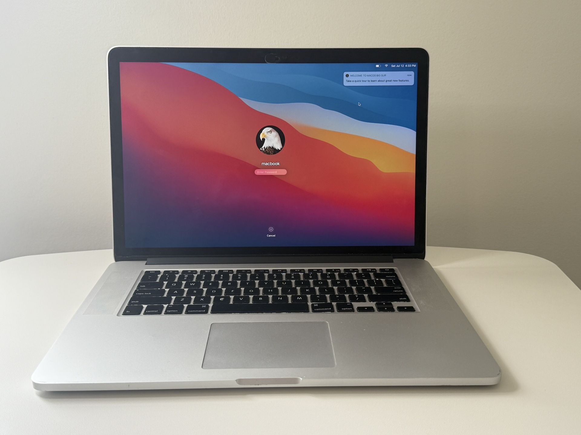 Apple MacBook Pro 15 Inch Screen 500gb SSD