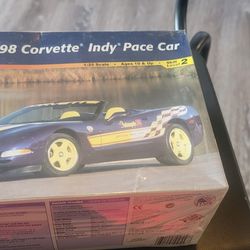 Revell 1:25 1998 Corvette Indy 500 Pace Car Model Kit # 2857

New, Never Open 