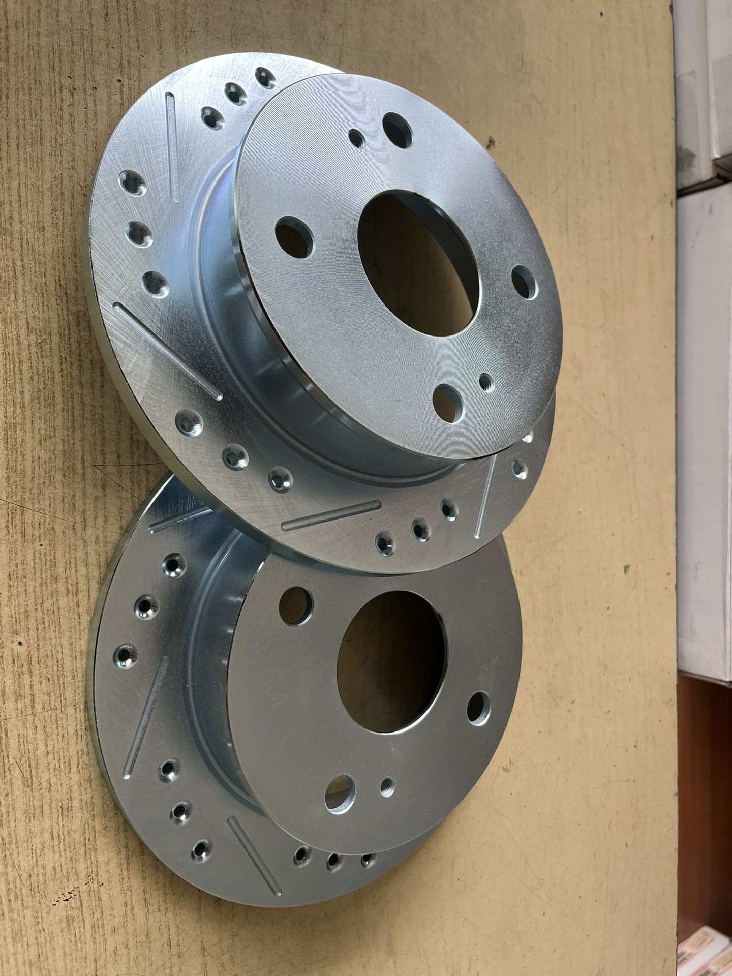 Toyota Corolla Sport GTS Coupe 1987 Rear Drill Slot Rotors Ceramic Brake pads