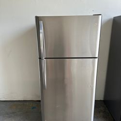 Frigidaire Fridge Stainless 30 Wide