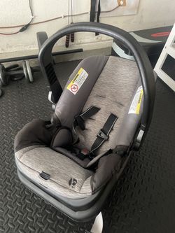 Carseat and base