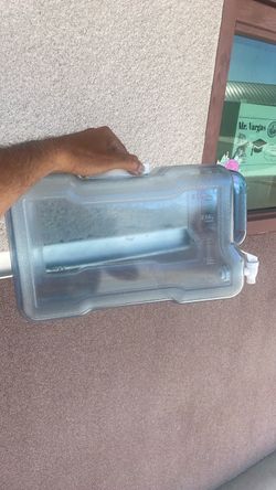 2.5 Gallon Water Container with Spigot