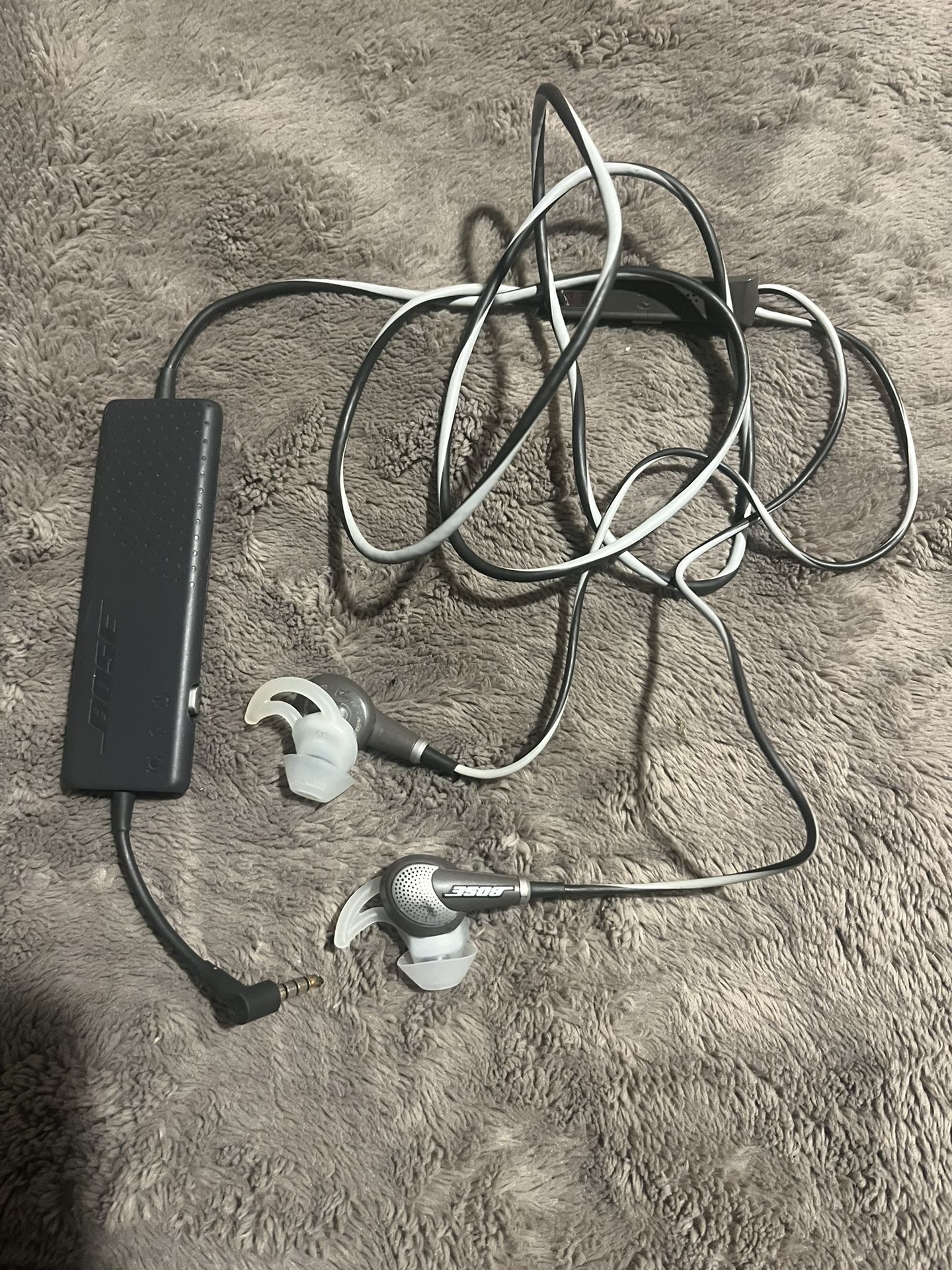 Bosé Headphones