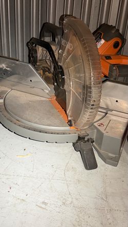 Tile and wood cutter