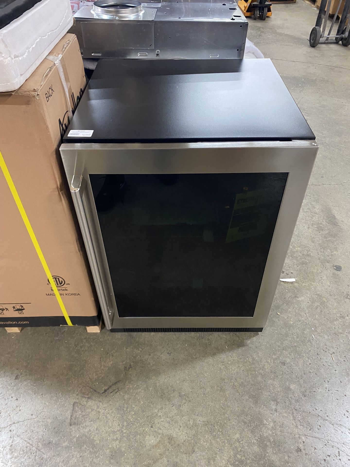 Electrolux  EI24BC15VS 24 Inch Undercounter Beverage Center