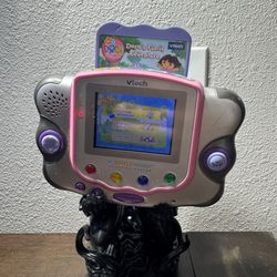Vetch V Smile Pocket Learning System W/ Dora’s Fix-It Adventure Game