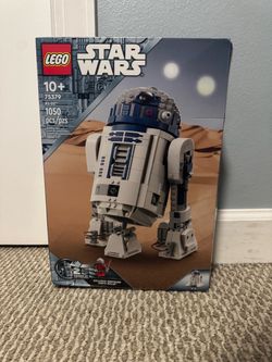 New Lego R2-D2 Star Wars set (#75379, 1050 pcs) with Darth Malak