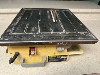 Tile/wood cutter