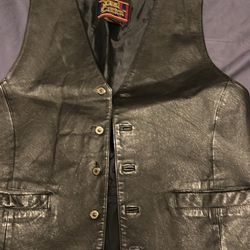 Men’s large leather vest