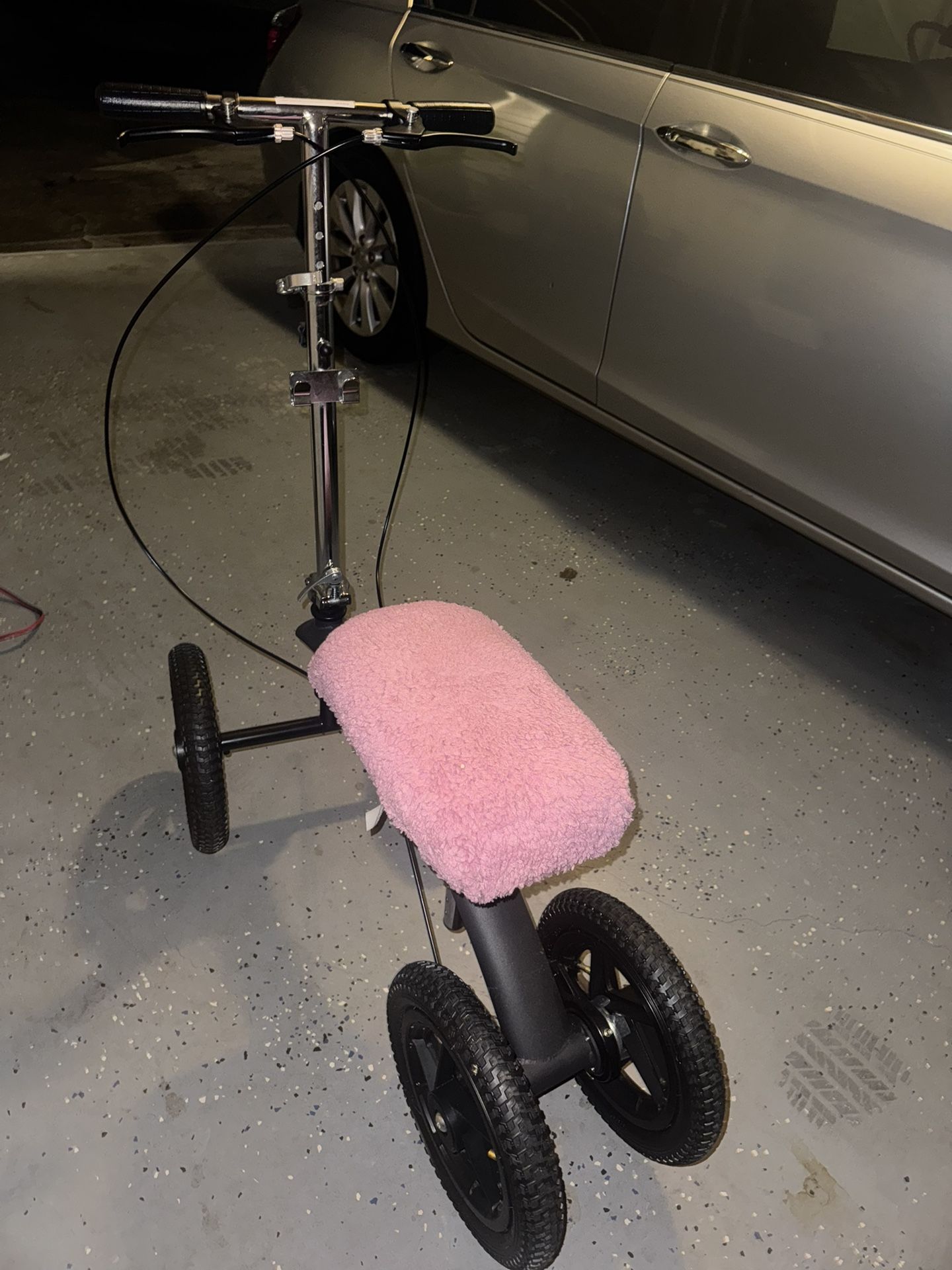 💥 Brand New BodyMed All-Terrain Knee Scooter w/ Plush Seat - $125 (Decatur)