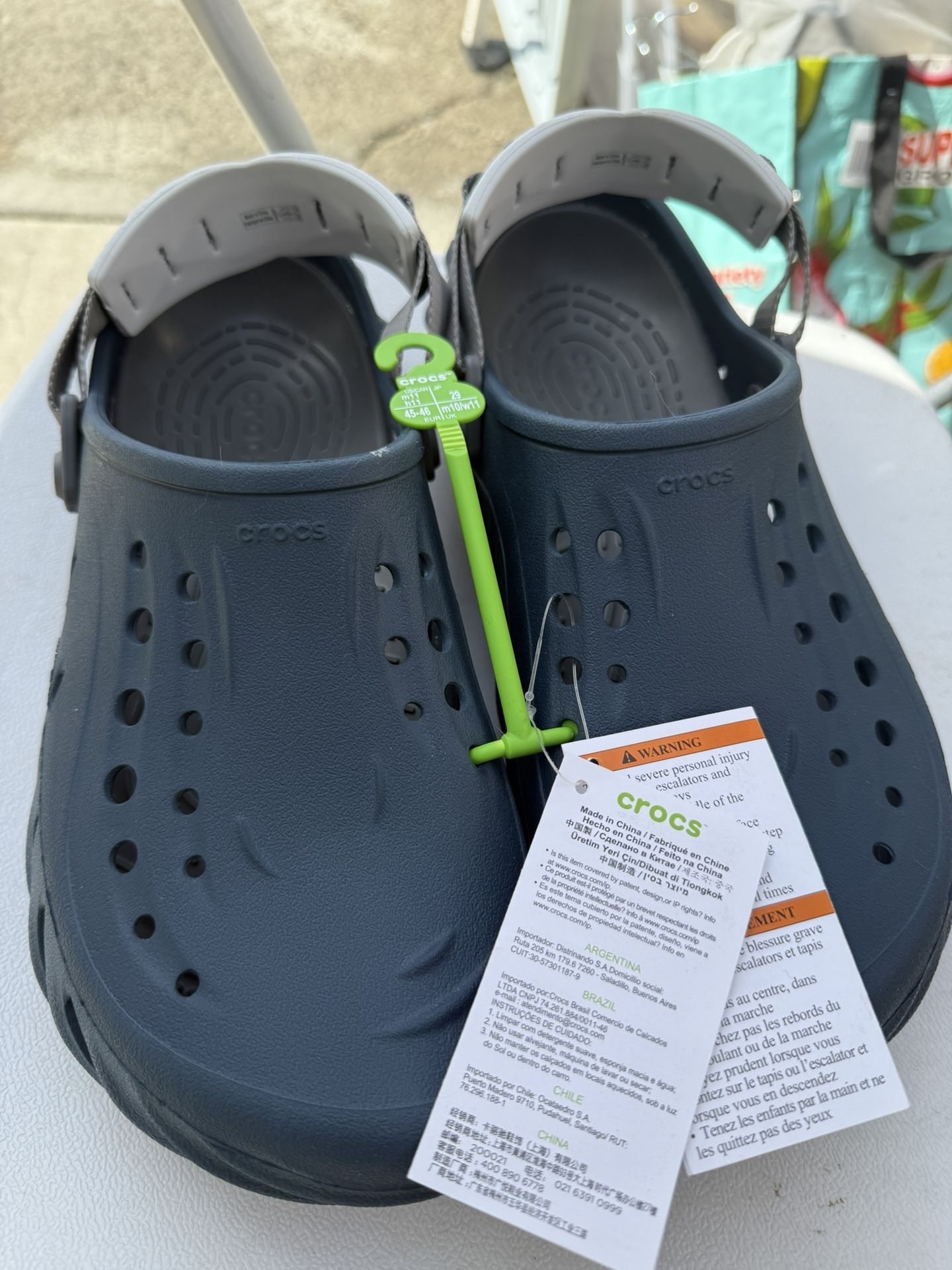 Crocs Unisex Size 11 (men)
