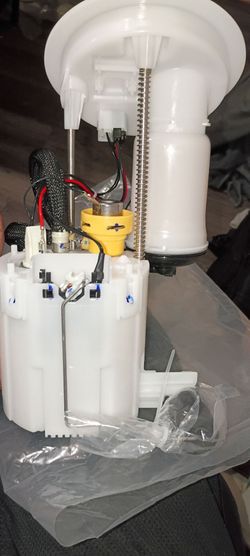 Fuel Pump Kit For 2012-2016 BMW 328i