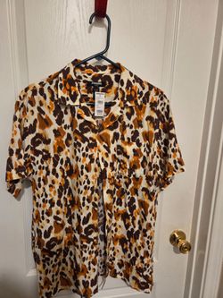 RSQ Leopard Print Button-Up Short Sleeve Shirt