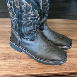 Size 12 Soft Toe Work Boot. Used Twice