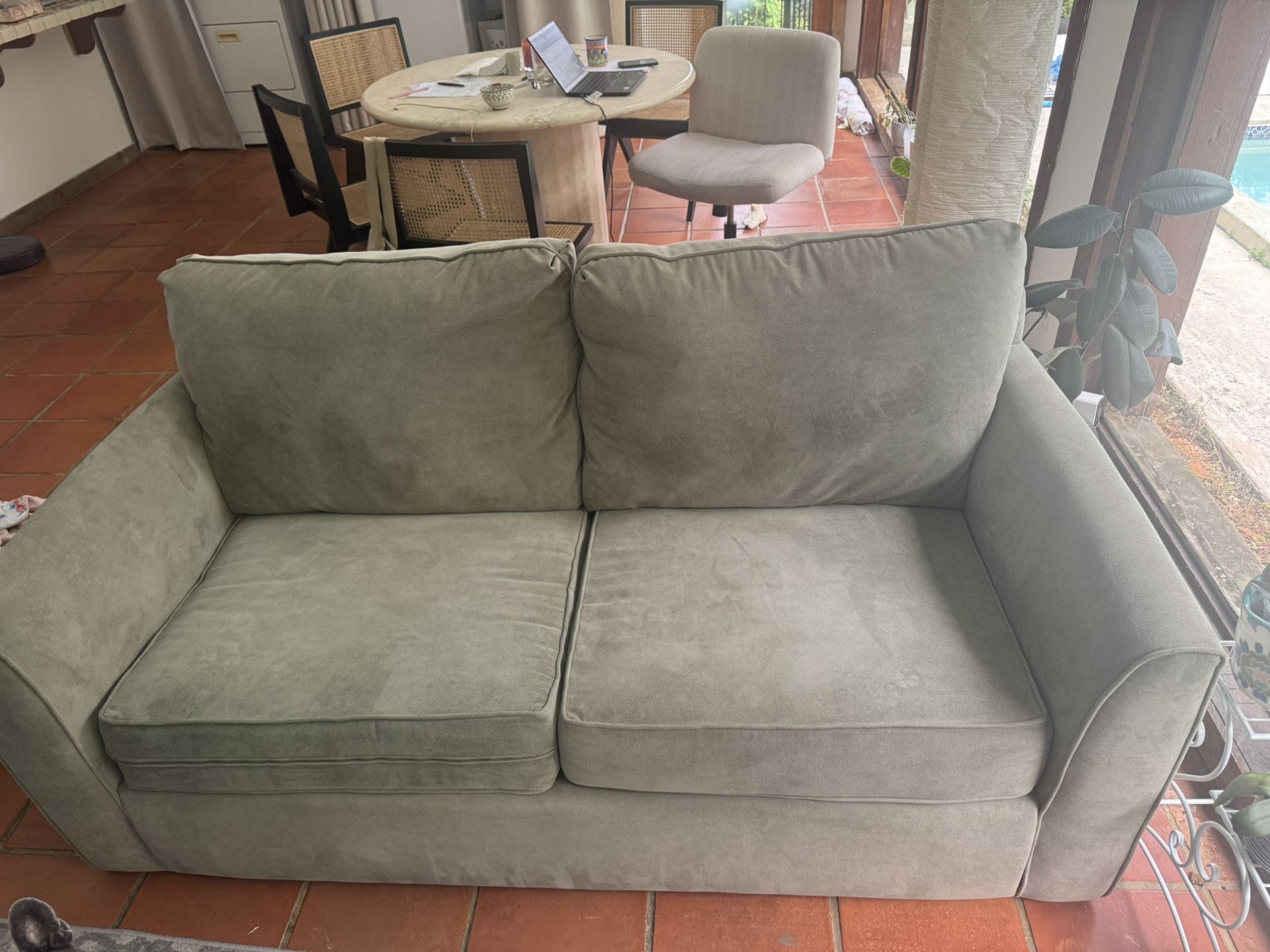 Sofa With Pull Out Bed.